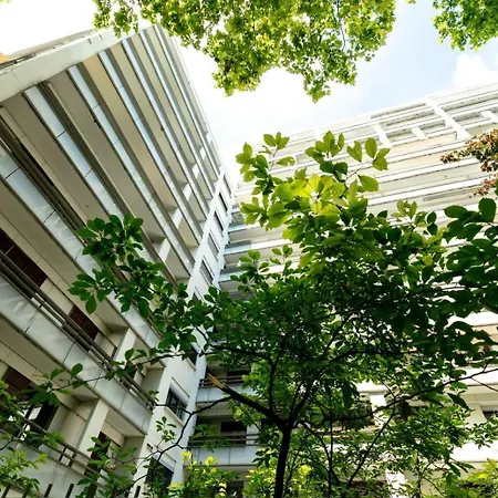 Apartman Eiffel View - Spacious 3Br - Sleeps 9 - Terrace