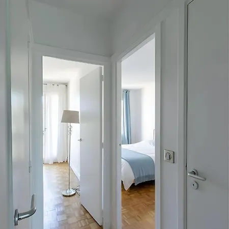 Apartman Eiffel View - Spacious 3Br - Sleeps 9 - Terrace *