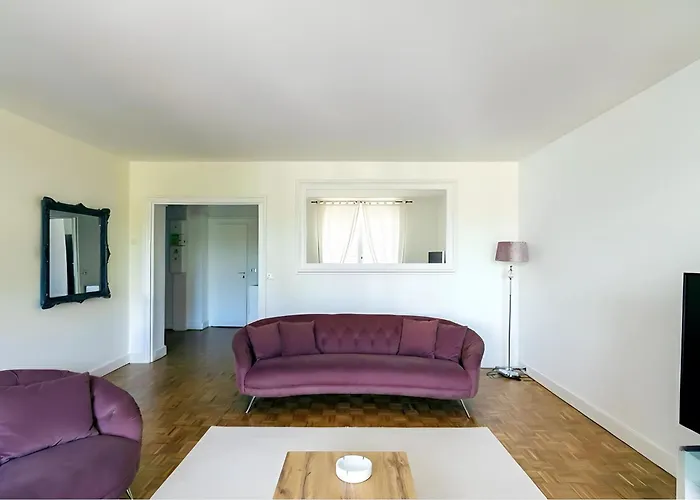 Eiffel Tower Peek View - Big 3br For 9 Guests Appartamento Parigi