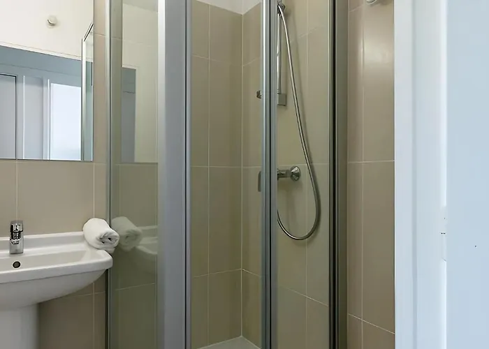 Appartamento Eiffel Tower Peek View - Big 3br For 9 Guests Parigi