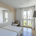 Apartament Spacious 3br - Sleeps 9 - Eiffel Tower Peek View *