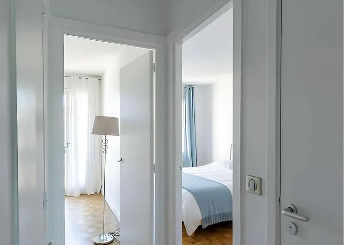 Apartman Eiffel Tower Peek View - Big 3br For 9 Guests *