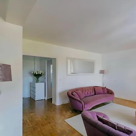 Spacious 3br - Sleeps 9 - Eiffel Tower Peek View Apartmán *